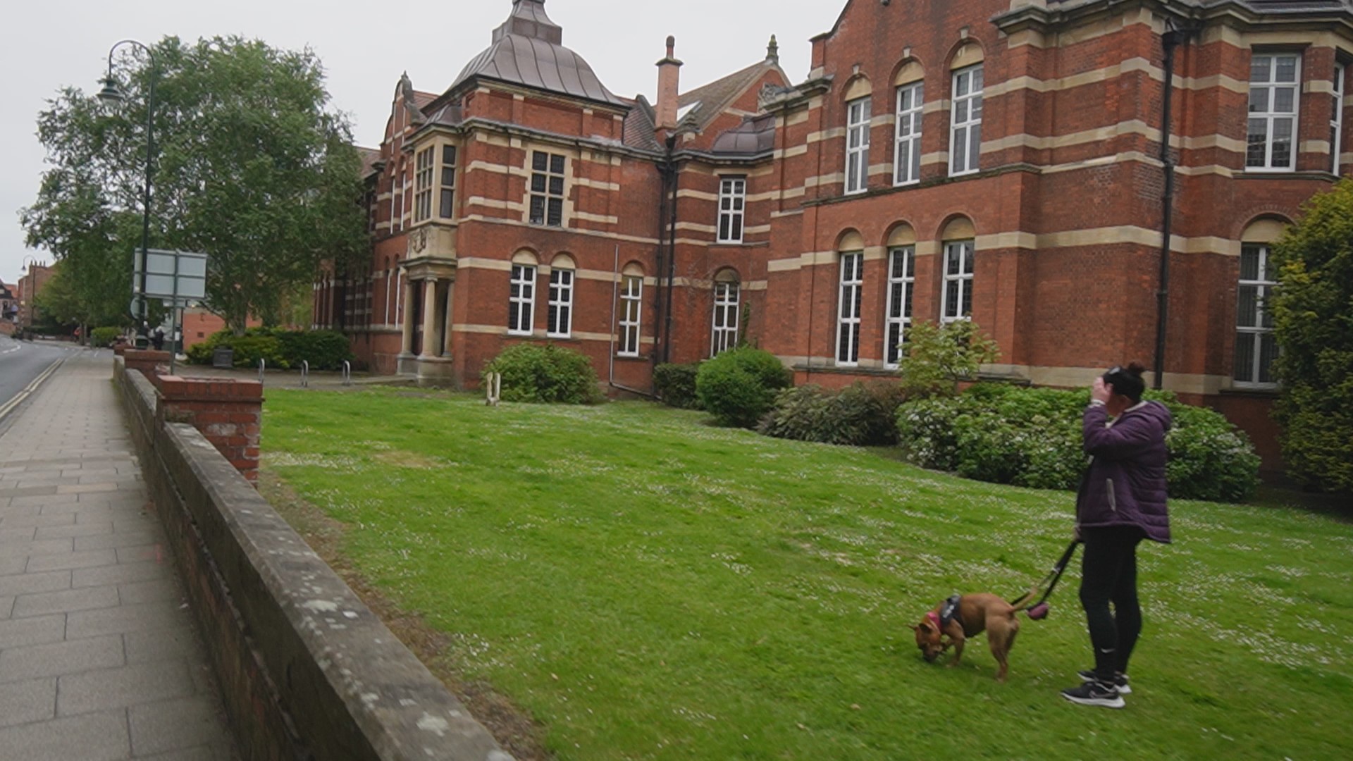 WalkByBeverleyLibraryStartingAdmiralWalkerRoad_chapter19