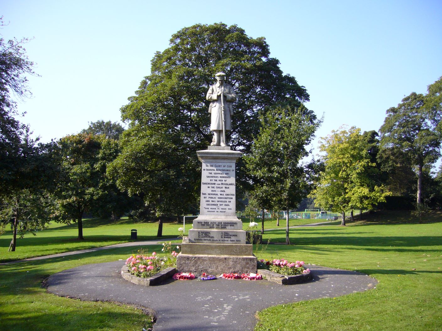 WalkAroundOakenshawWarMemorial_chapter7